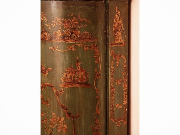 Angoliera in legno laccato verde  - Asta Dimore fiorentine - Associazione Nazionale - Case d'Asta italiane