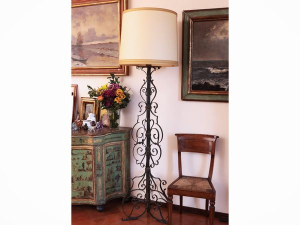 Coppia di grandi torciere in ferro battuto  - Asta Dimore fiorentine - Associazione Nazionale - Case d'Asta italiane