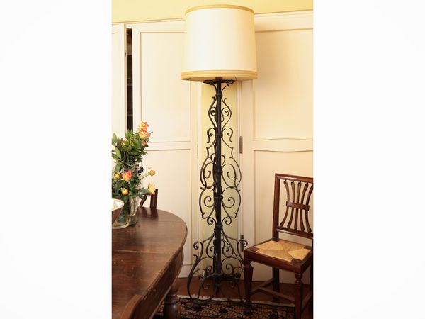 Coppia di grandi torciere in ferro battuto  - Asta Dimore fiorentine - Associazione Nazionale - Case d'Asta italiane