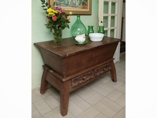 Madia da pane in noce ed altre essenze  - Asta Dimore fiorentine - Associazione Nazionale - Case d'Asta italiane