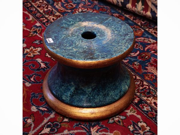 Colonna portavasi in ceramica smaltata  - Asta Dimore fiorentine - Associazione Nazionale - Case d'Asta italiane