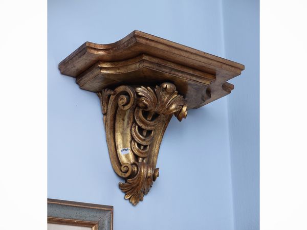 Mensola in legno intagliato e dorato  - Asta Dimore fiorentine - Associazione Nazionale - Case d'Asta italiane