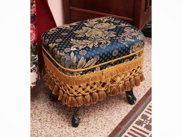 Poggiapiedi imbottito  - Asta Dimore fiorentine - Associazione Nazionale - Case d'Asta italiane