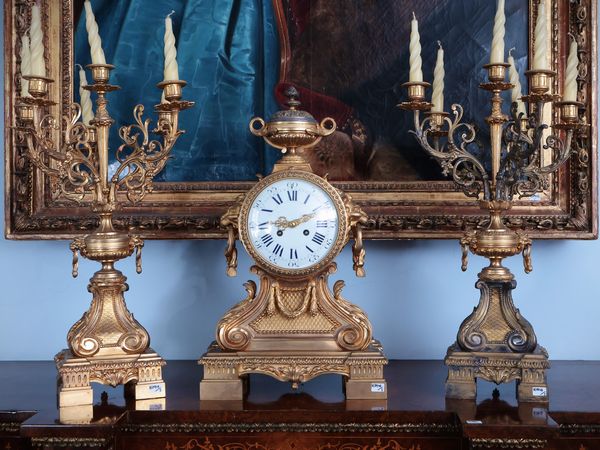 Trittico da camino in antimonio dorato  - Asta Dimore fiorentine - Associazione Nazionale - Case d'Asta italiane