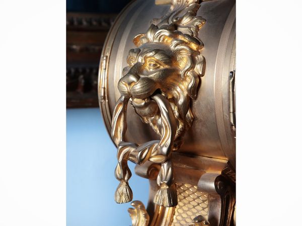 Trittico da camino in antimonio dorato  - Asta Dimore fiorentine - Associazione Nazionale - Case d'Asta italiane