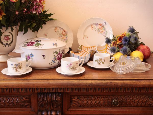 Miscellanea di accessori per la casa e la tavola  - Asta Dimore fiorentine - Associazione Nazionale - Case d'Asta italiane