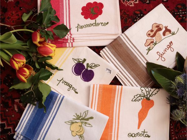 Quattro tovaglie in lino di Fiandra  - Asta Dimore fiorentine - Associazione Nazionale - Case d'Asta italiane