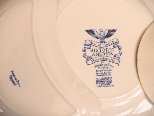 Servizio di piatti in terraglia inglese  - Asta Dimore fiorentine - Associazione Nazionale - Case d'Asta italiane