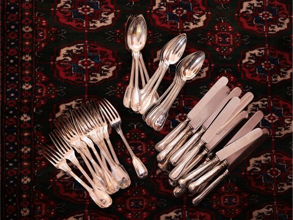Servizio di posate in metallo argentato  - Asta Dimore fiorentine - Associazione Nazionale - Case d'Asta italiane