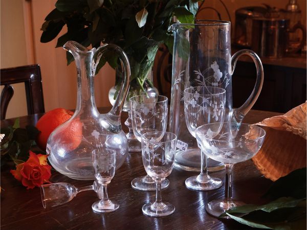 Servizio di bicchieri in vetro molato  - Asta Dimore fiorentine - Associazione Nazionale - Case d'Asta italiane