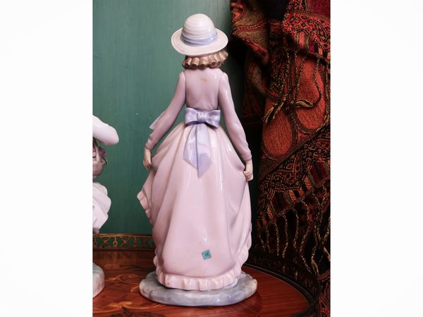 Due gruppi in porcellana, LLadro  - Asta Dimore fiorentine - Associazione Nazionale - Case d'Asta italiane