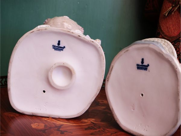 Due gruppi in porcellana, LLadro  - Asta Dimore fiorentine - Associazione Nazionale - Case d'Asta italiane