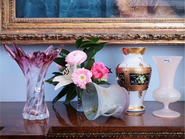 Quattro vasi da fiori in vetro e porcellana  - Asta Dimore fiorentine - Associazione Nazionale - Case d'Asta italiane