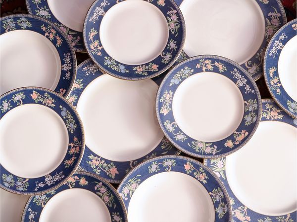 Servizio di piatti in porcellana, decoro Blue Siam, Wedgwood  - Asta Dimore fiorentine - Associazione Nazionale - Case d'Asta italiane