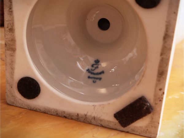 Vaso ad anfora in porcellana  - Asta Dimore fiorentine - Associazione Nazionale - Case d'Asta italiane