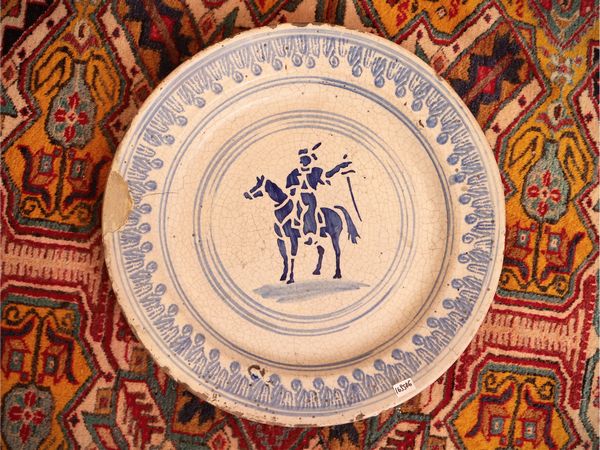 PIatto da parata in maiolica popolare  - Asta Dimore fiorentine - Associazione Nazionale - Case d'Asta italiane