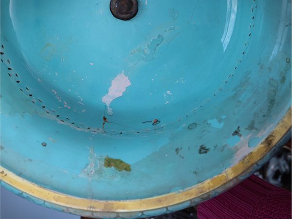 Grande alzata centrotavola in terracotta smaltata  - Asta Dimore fiorentine - Associazione Nazionale - Case d'Asta italiane