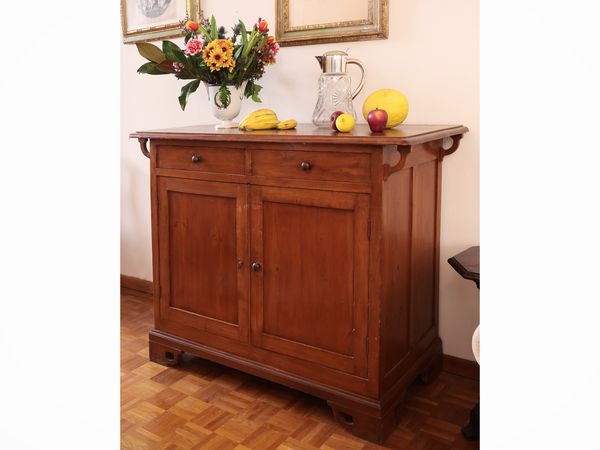 Credenza in abete di gusto Art Nouveau  - Asta Dimore fiorentine - Associazione Nazionale - Case d'Asta italiane