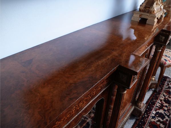 Credenza impiallacciata in radica e altre essenze  - Asta Dimore fiorentine - Associazione Nazionale - Case d'Asta italiane