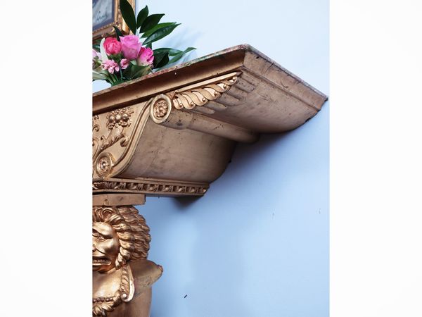 Tavolino console in legno intagliato e dorato  - Asta Dimore fiorentine - Associazione Nazionale - Case d'Asta italiane