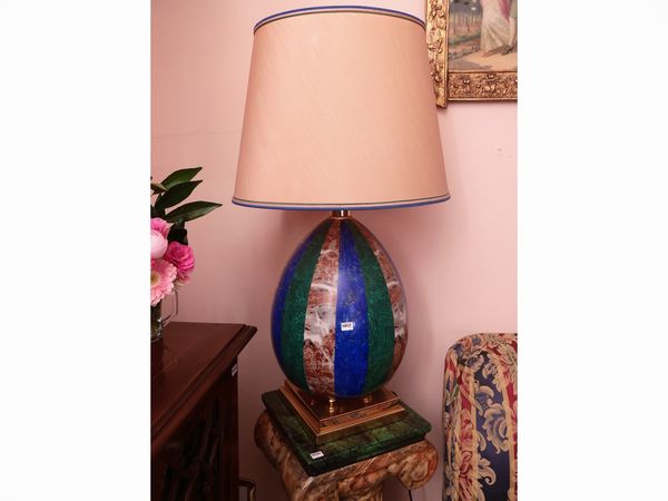 Grande lume da tavolo in metallo  - Asta Dimore fiorentine - Associazione Nazionale - Case d'Asta italiane