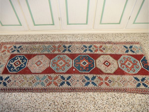 Coppia di tappeti galleria caucasici  - Asta Dimore fiorentine - Associazione Nazionale - Case d'Asta italiane