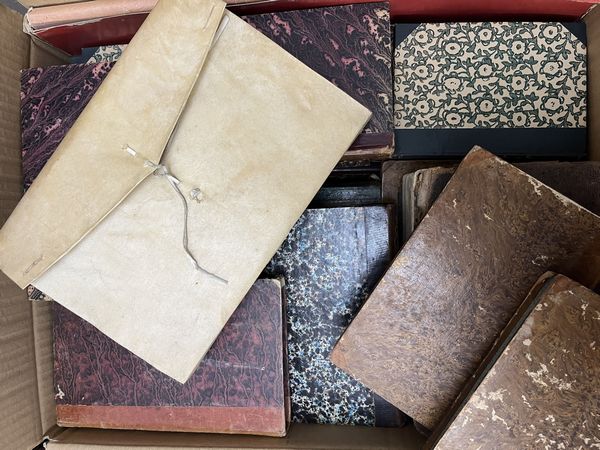 Grande assortimento di libri  - Asta Dimore fiorentine - Associazione Nazionale - Case d'Asta italiane