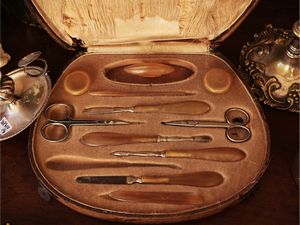 Accessori da toilette d'epoca, anche in argento  - Asta Dimore fiorentine - Associazione Nazionale - Case d'Asta italiane