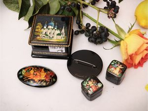 Raccolta di scatole in lacca  - Asta Dimore fiorentine - Associazione Nazionale - Case d'Asta italiane