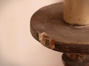 Coppia di torcere in legno laccato e argentato  - Asta Dimore fiorentine - Associazione Nazionale - Case d'Asta italiane