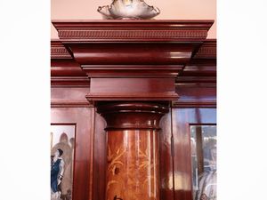 Libreria architettonica in mogano ed altre essenze  - Asta Dimore fiorentine - Associazione Nazionale - Case d'Asta italiane