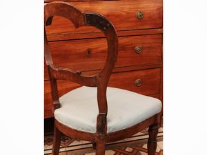 Coppia di sedie in noce  - Asta Dimore fiorentine - Associazione Nazionale - Case d'Asta italiane