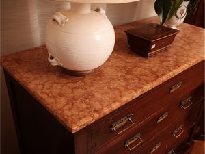 Credenza cassettone in satinwood  - Asta Dimore fiorentine - Associazione Nazionale - Case d'Asta italiane
