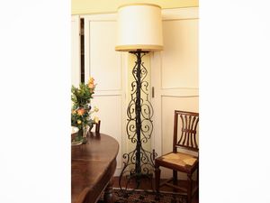 Coppia di grandi torciere in ferro battuto  - Asta Dimore fiorentine - Associazione Nazionale - Case d'Asta italiane