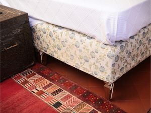 Testiera per letto in legno intagliato e dorato  - Asta Dimore fiorentine - Associazione Nazionale - Case d'Asta italiane