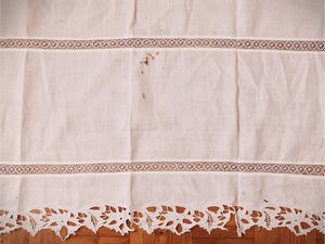 Lotto di biancheria in lino  - Asta Dimore fiorentine - Associazione Nazionale - Case d'Asta italiane