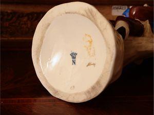 Coppia di figure in porcellana di Capodimonte  - Asta Dimore fiorentine - Associazione Nazionale - Case d'Asta italiane