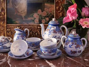 Due servizi da t in porcellana guscio d'uovo  - Asta Dimore fiorentine - Associazione Nazionale - Case d'Asta italiane