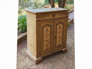 Stipo in legno laccato nei toni del verde  - Asta Dimore fiorentine - Associazione Nazionale - Case d'Asta italiane