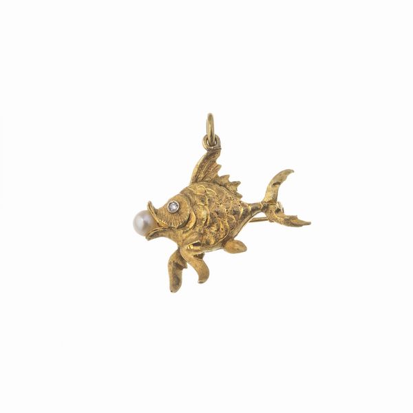 PENDENTE A FORMA DI PESCE  - Asta Gioielli  - Associazione Nazionale - Case d'Asta italiane