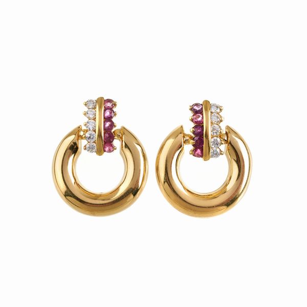 PAIO DI ORECCHINI A CERCHIO  - Asta Gioielli  - Associazione Nazionale - Case d'Asta italiane