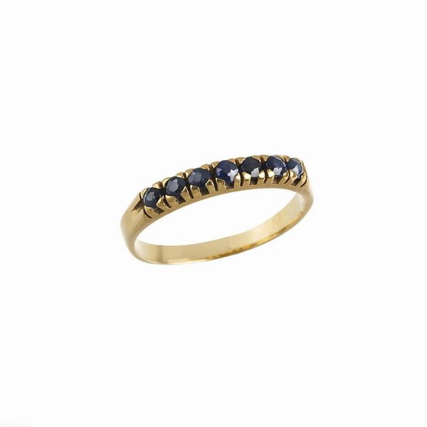 ANELLO RIVIERE CON ZAFFIRI  - Asta Gioielli  - Associazione Nazionale - Case d'Asta italiane