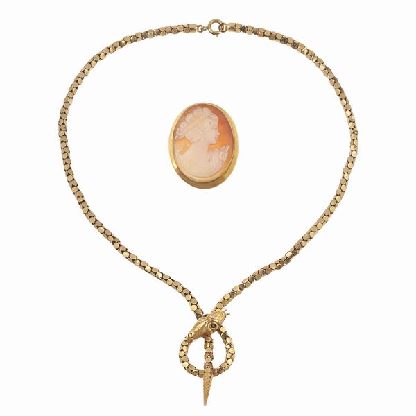 COLLANA A FORMA DI SERPENTE E SPILLA CON CAMMEO  - Asta Gioielli  - Associazione Nazionale - Case d'Asta italiane