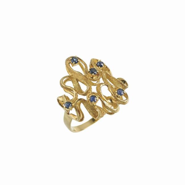 ANELLO A FASCIA CON ZAFFIRI  - Asta Gioielli  - Associazione Nazionale - Case d'Asta italiane