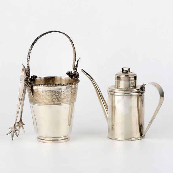 Due oggetti in argento  - Asta L'Arte della Tavola - Associazione Nazionale - Case d'Asta italiane