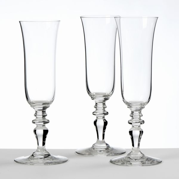 Baccarat Provenza dodici flte in cristallo trasparente  - Asta L'Arte della Tavola - Associazione Nazionale - Case d'Asta italiane