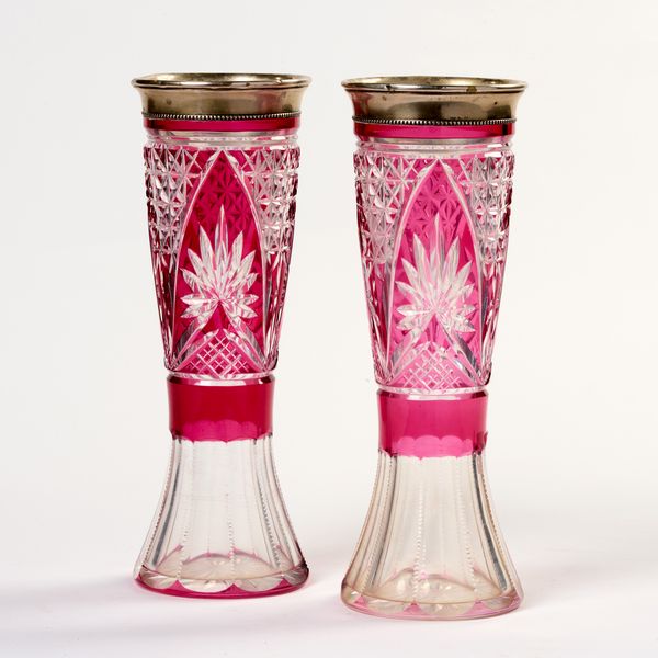 Coppia di vasi in cristallo molato di Boemia  - Asta L'Arte della Tavola - Associazione Nazionale - Case d'Asta italiane