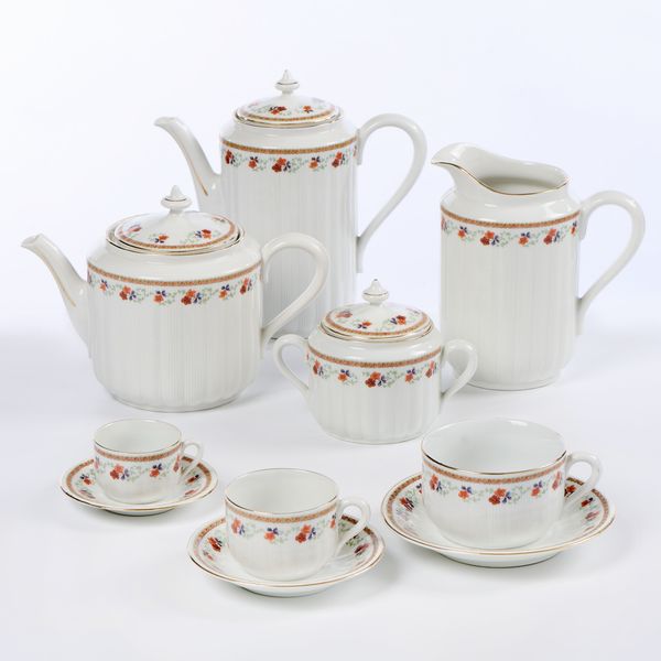 Richard Ginori servizio da caff e t in ceramica  - Asta L'Arte della Tavola - Associazione Nazionale - Case d'Asta italiane