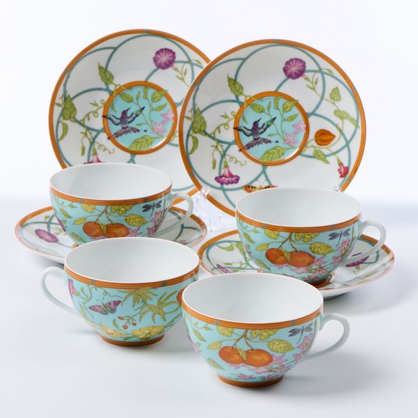 Hrmes Siesta Island quattro tazze da t e un piattino in porcellana  - Asta L'Arte della Tavola - Associazione Nazionale - Case d'Asta italiane