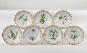 Royal Copenhagen Flora Danica prestigioso servizio da tavola in porcellana policroma e dorata  - Asta L'Arte della Tavola - Associazione Nazionale - Case d'Asta italiane